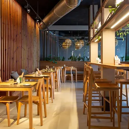 And The Sea 4* Ericeira