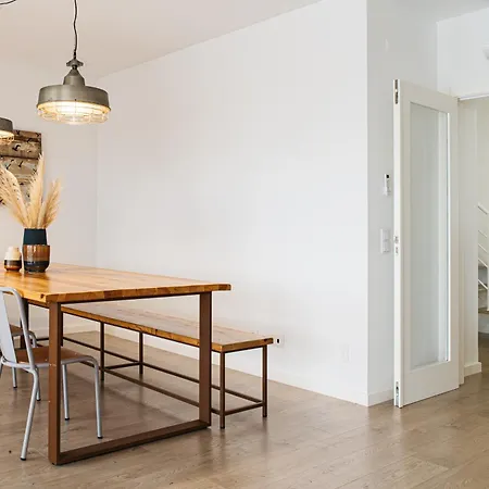 Aparthotel And The Sea 4*