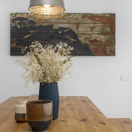 Aparthotel And The Sea