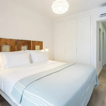 And The Sea Aparthotel 4*