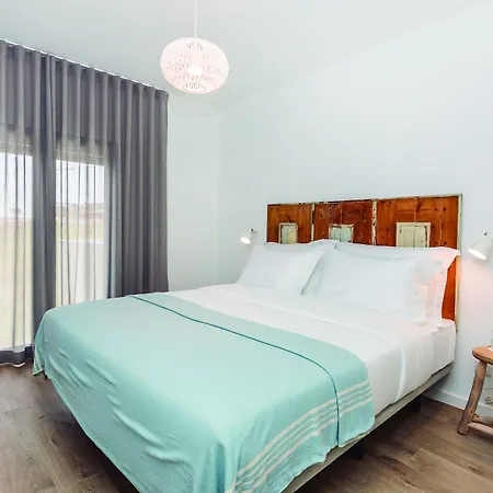 And The Sea Hotel apartamentowy Ericeira