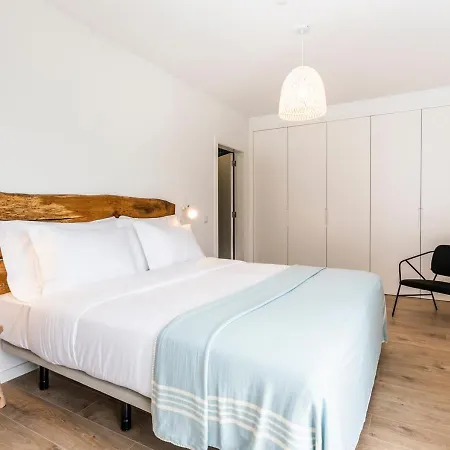 Hotel apartamentowy And The Sea 4*