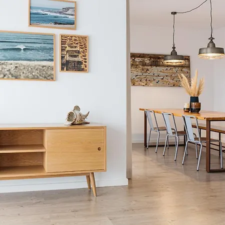 And The Sea מלון דירות 4*