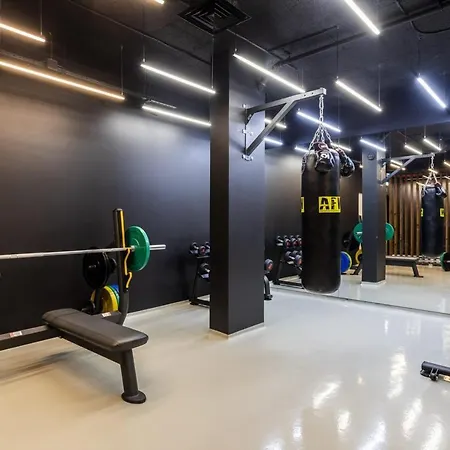 And The Sea מלון דירות אריסרייה