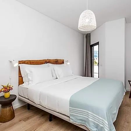 And The Sea Aparthotel Ericeira