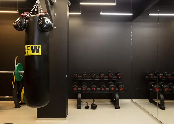 And The Sea アパートホテル 4*